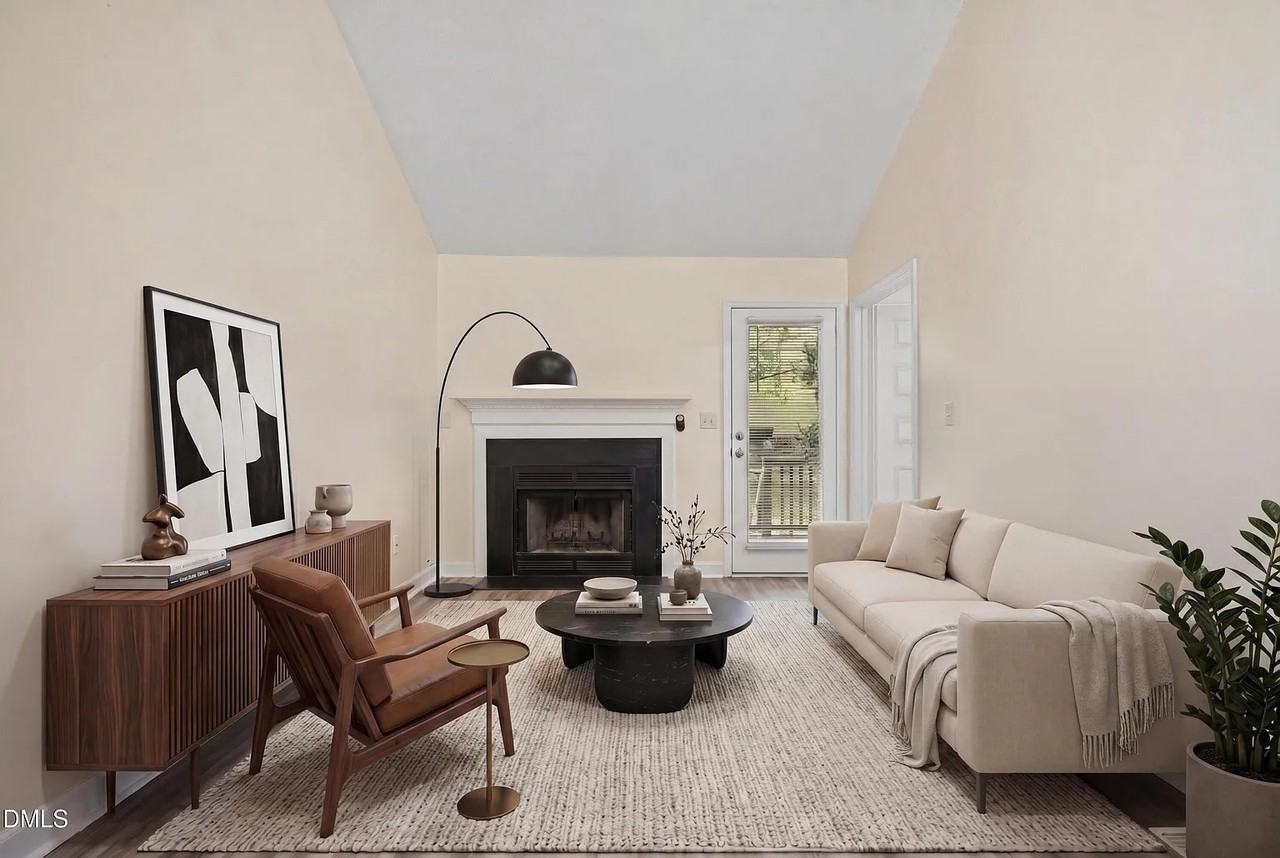 1627 Oakland Hills Way - Photo 6 of 50