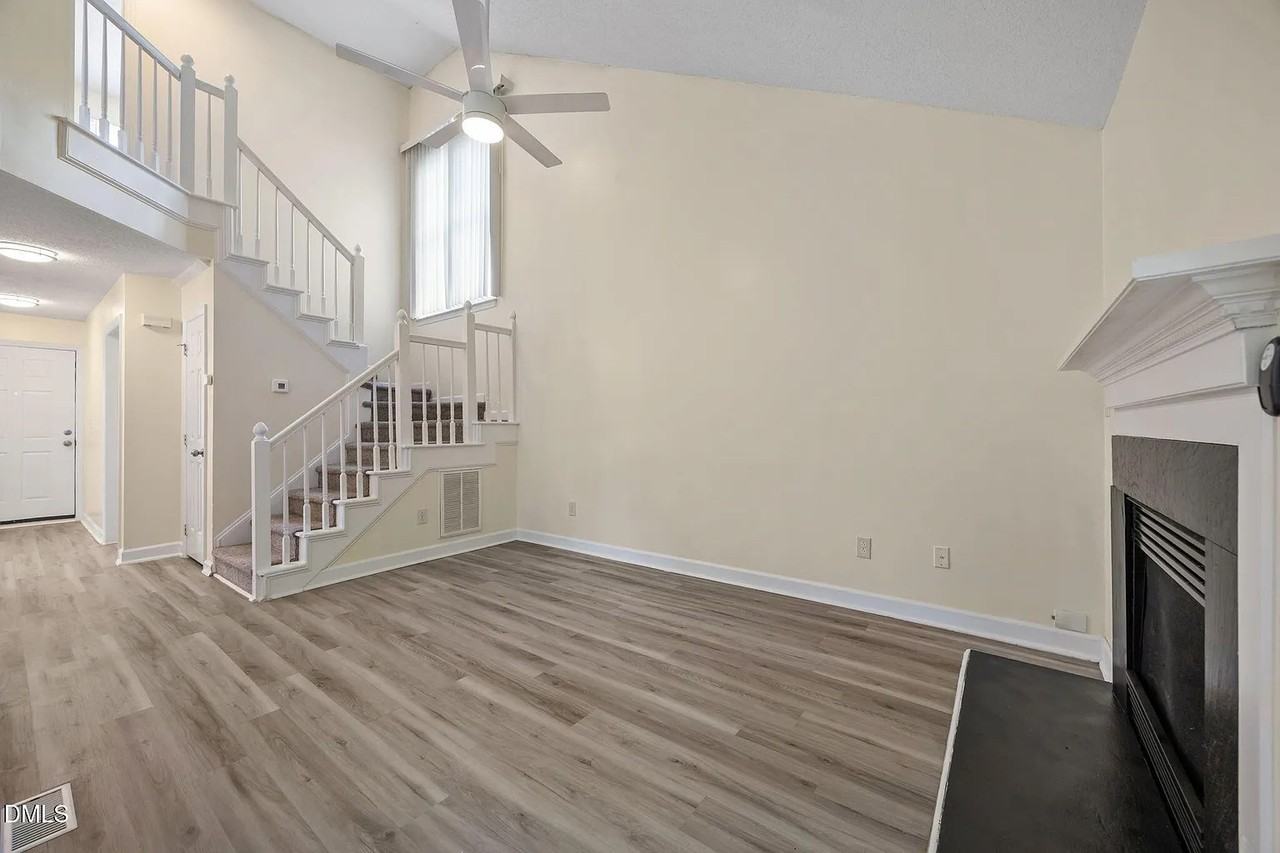 1627 Oakland Hills Way - Photo 3 of 50