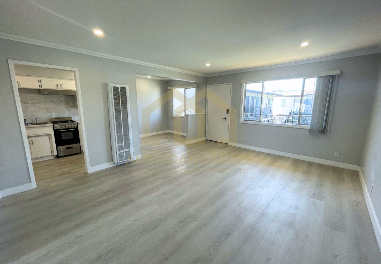 720 N G St #16 - Photo 2 of 12