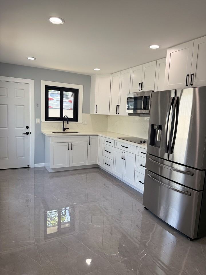 4030 Hoku Ave - Photo 2 of 12
