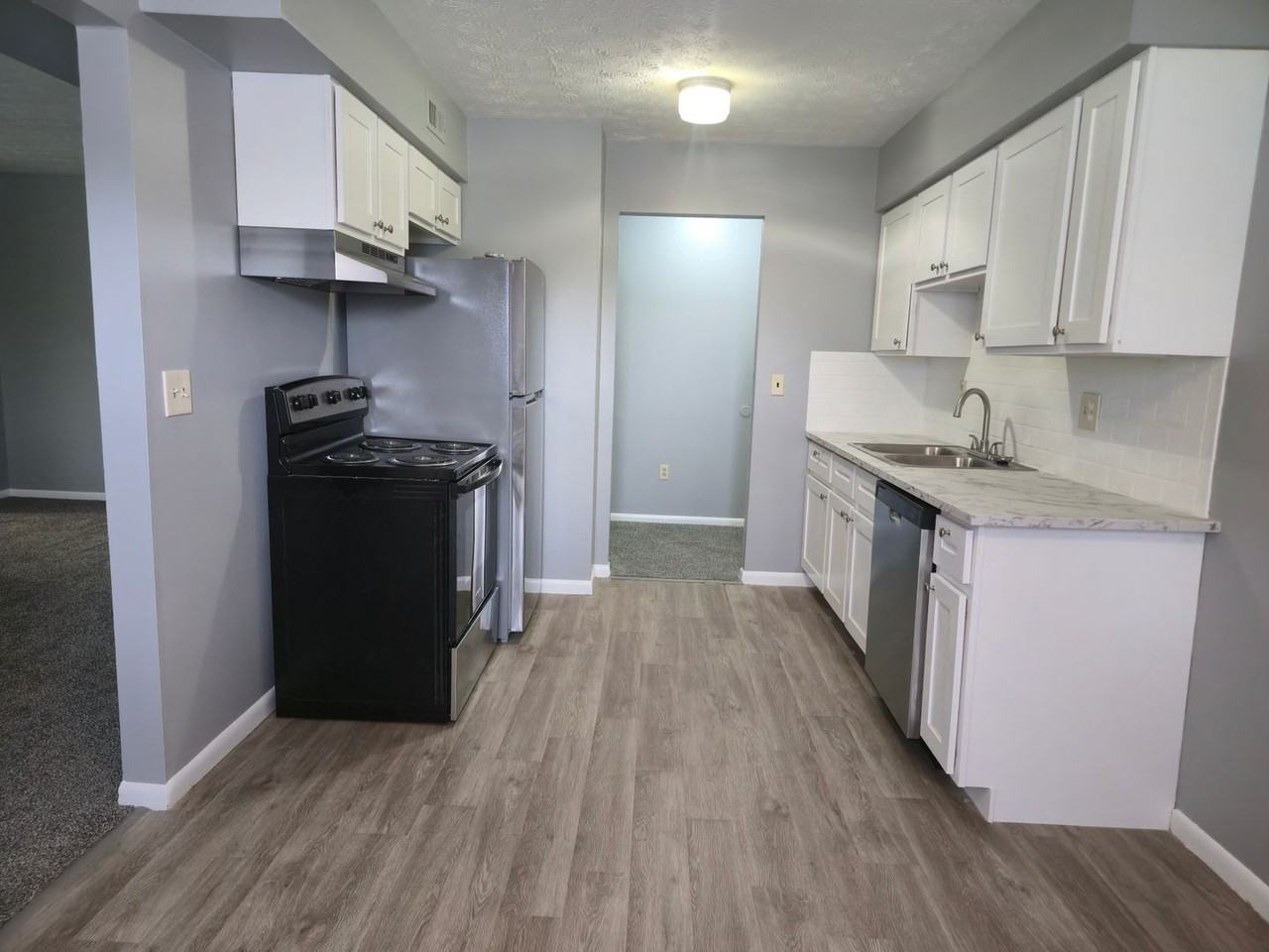 Berry Lane Apartments - Photo 2 of 11
