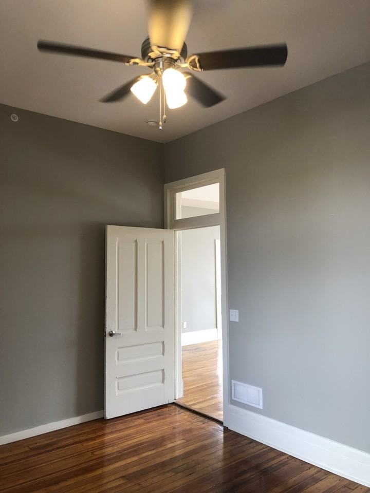 421 Brady St #4 - Photo 7 of 10
