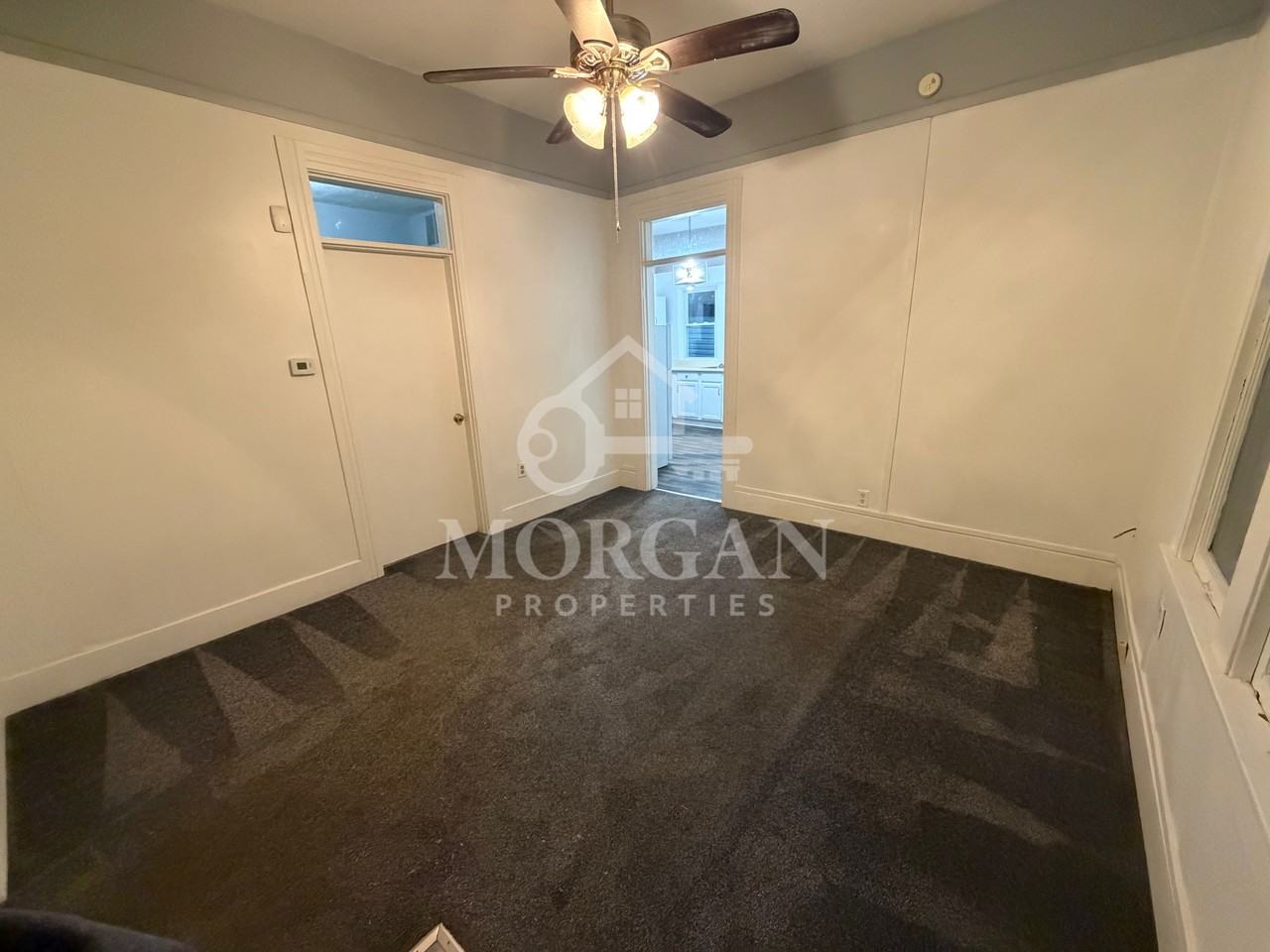 1120 W 4th St - Photo 2 of 6