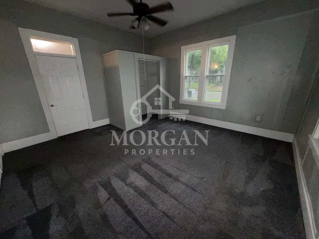 1120 W 4th St - Photo 6 of 6