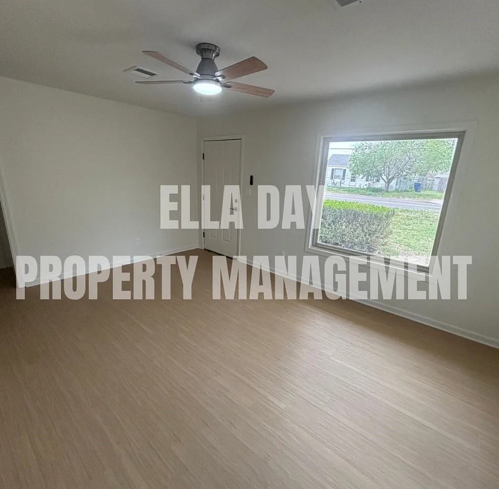 550 N Sheridan St #1 - Photo 4 of 13