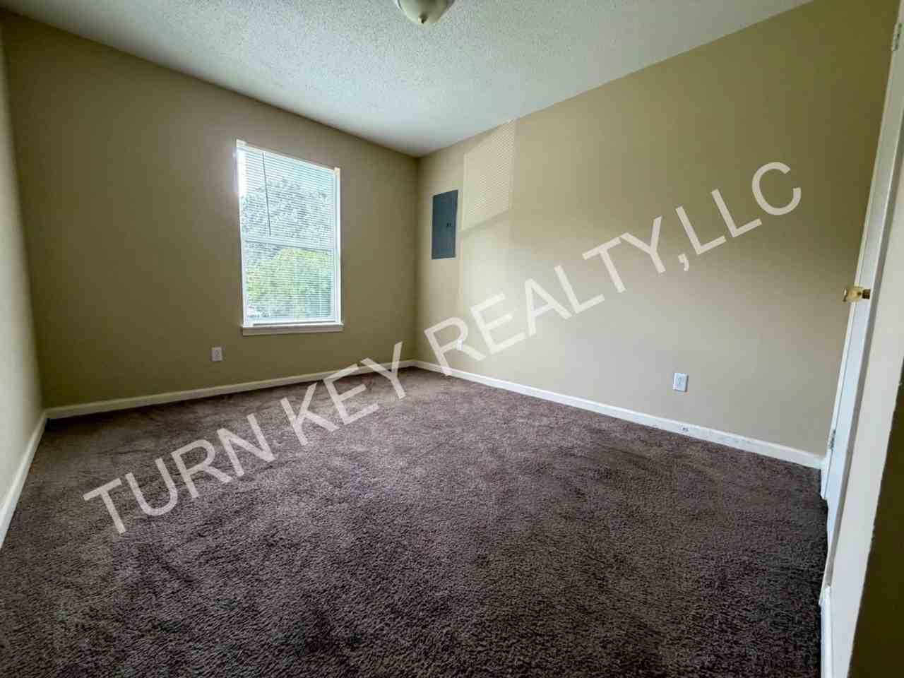127 Avalon Ave - Photo 7 of 17
