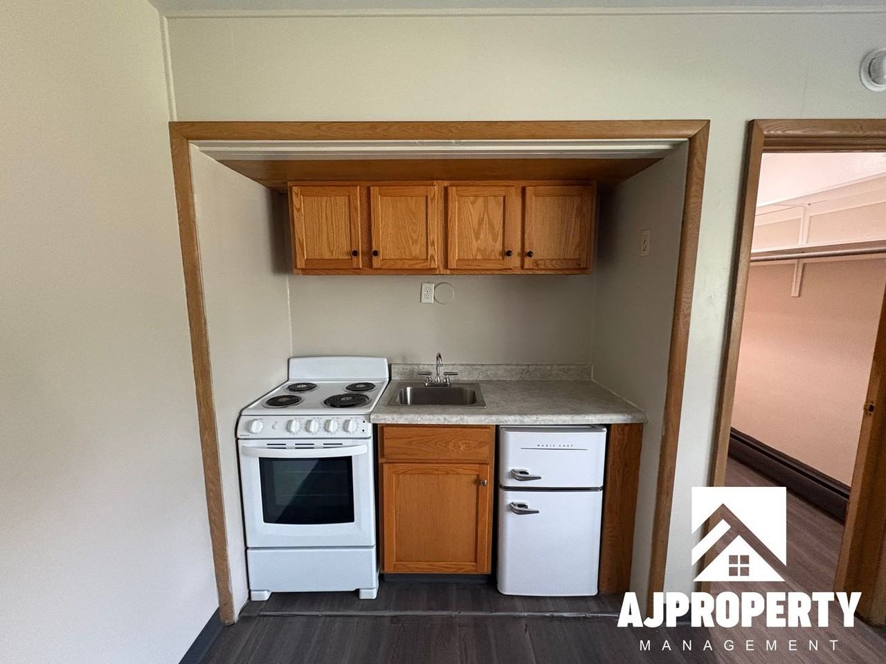 Uptown Flats - Photo 3 of 14