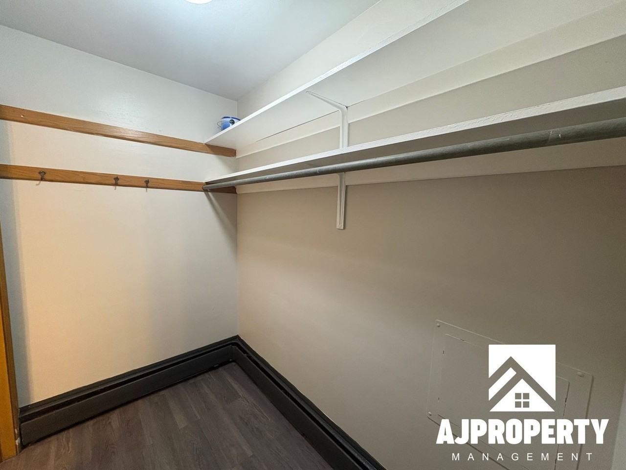 Uptown Flats - Photo 4 of 14