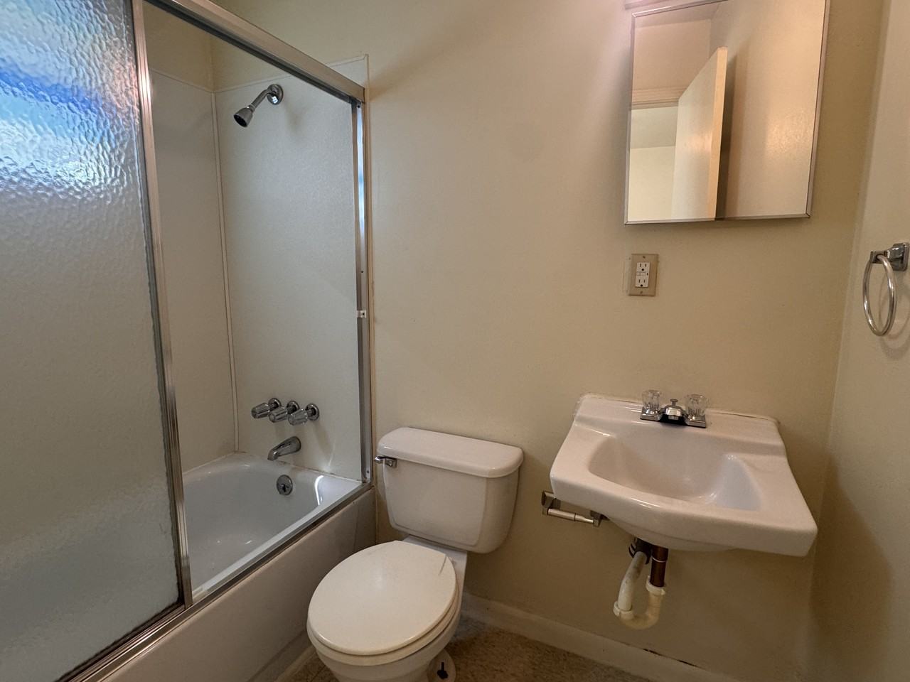 510 S Hays Ave #9 - Photo 6 of 9