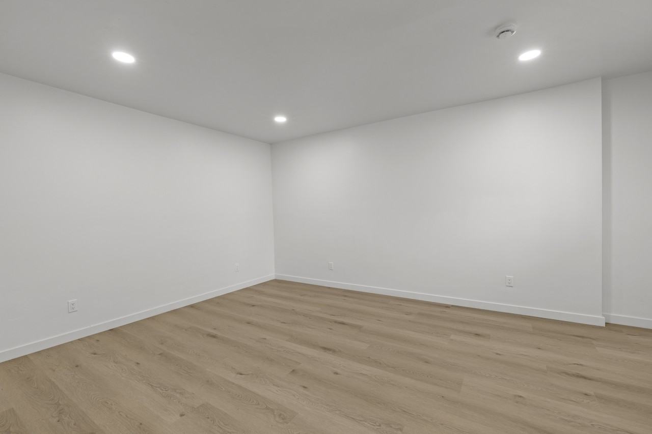 3935 Louisiana Street - 3935 1/2 #3935-1-2 - Photo 5 of 7