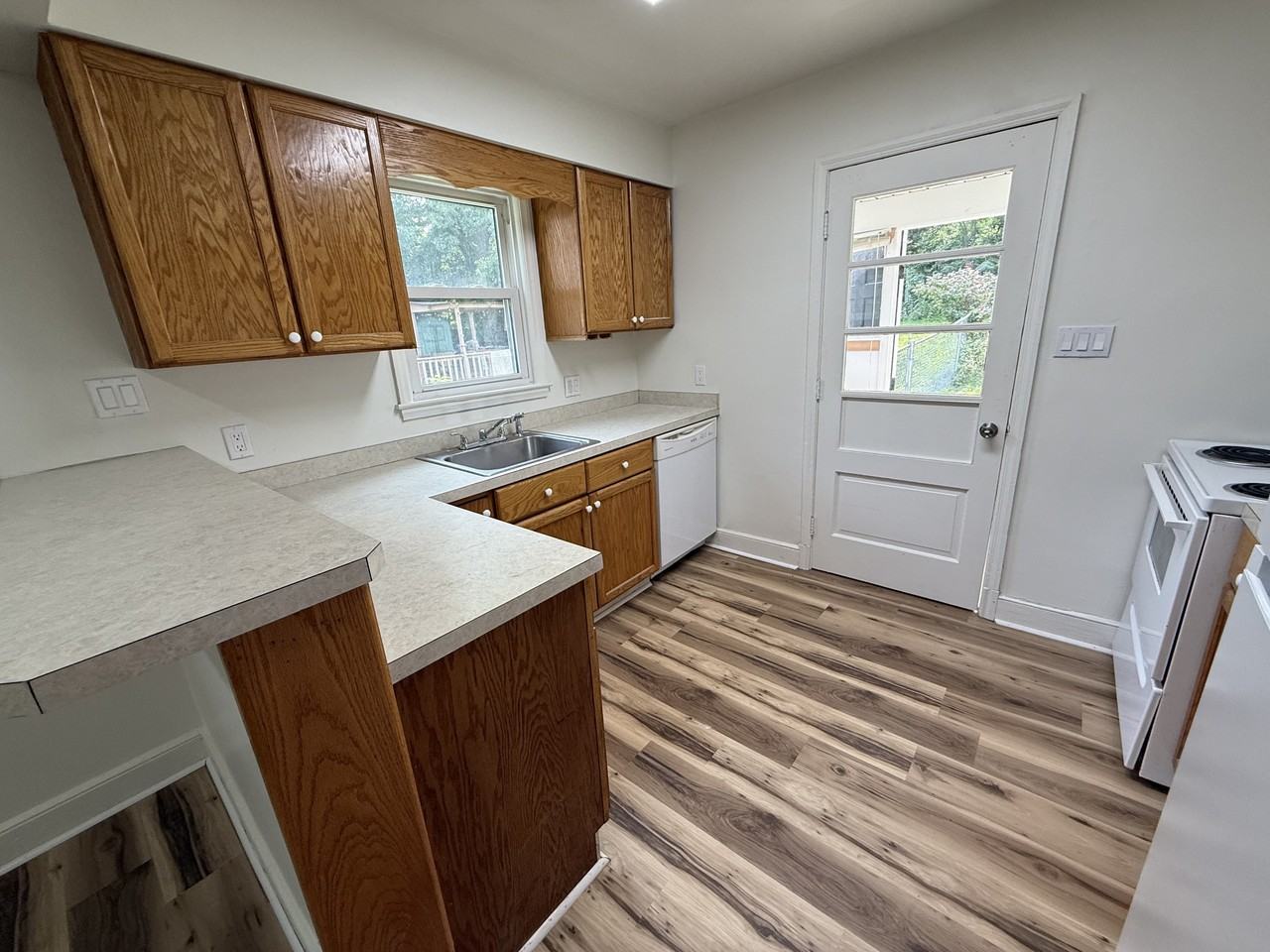 1302 Highland Ave #1 - Photo 7 of 24
