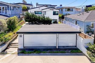 944 15th Pl - Photo 1 of 1
