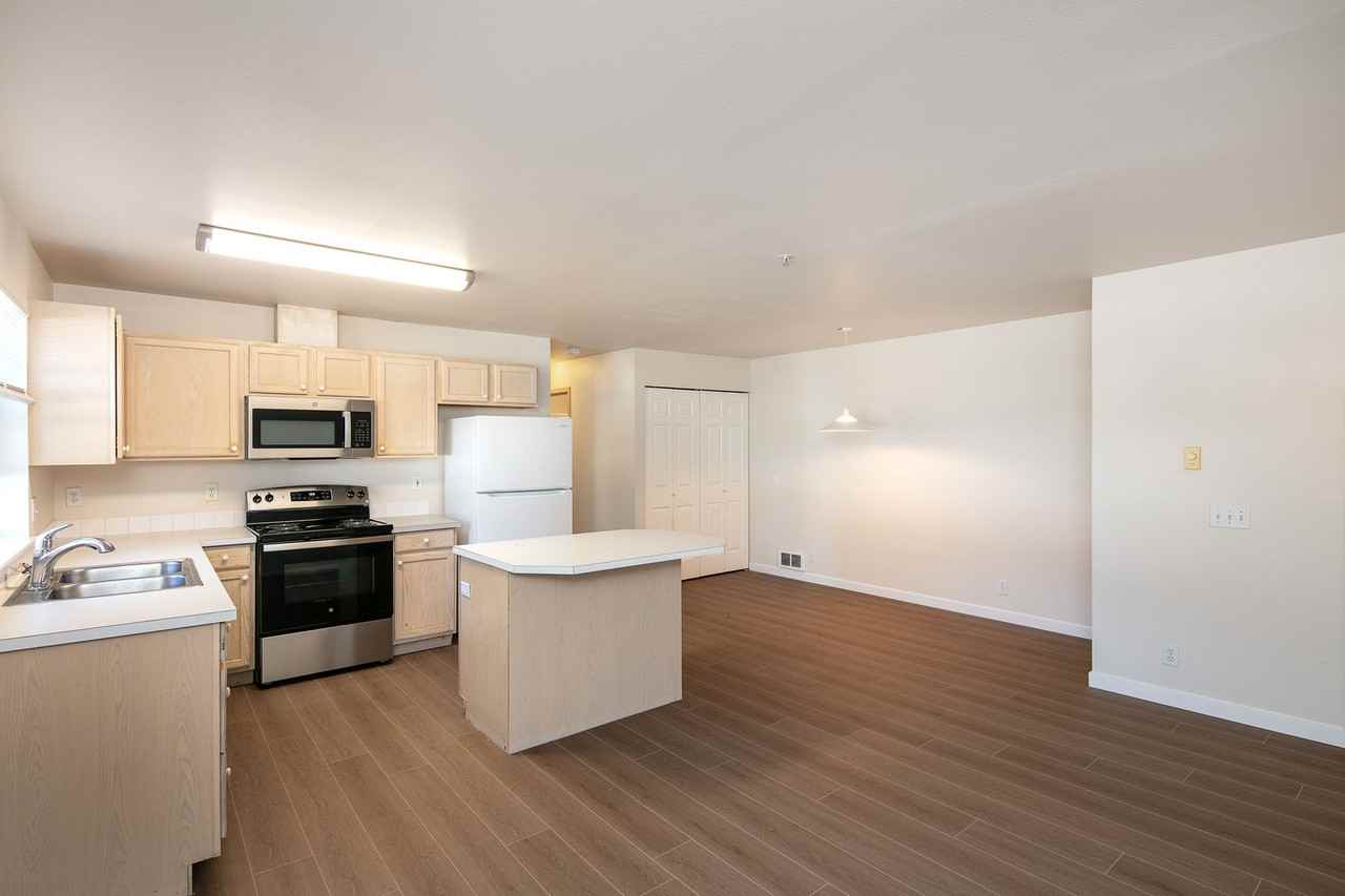 928 N 97th St Apartments - Photo 3 of 11