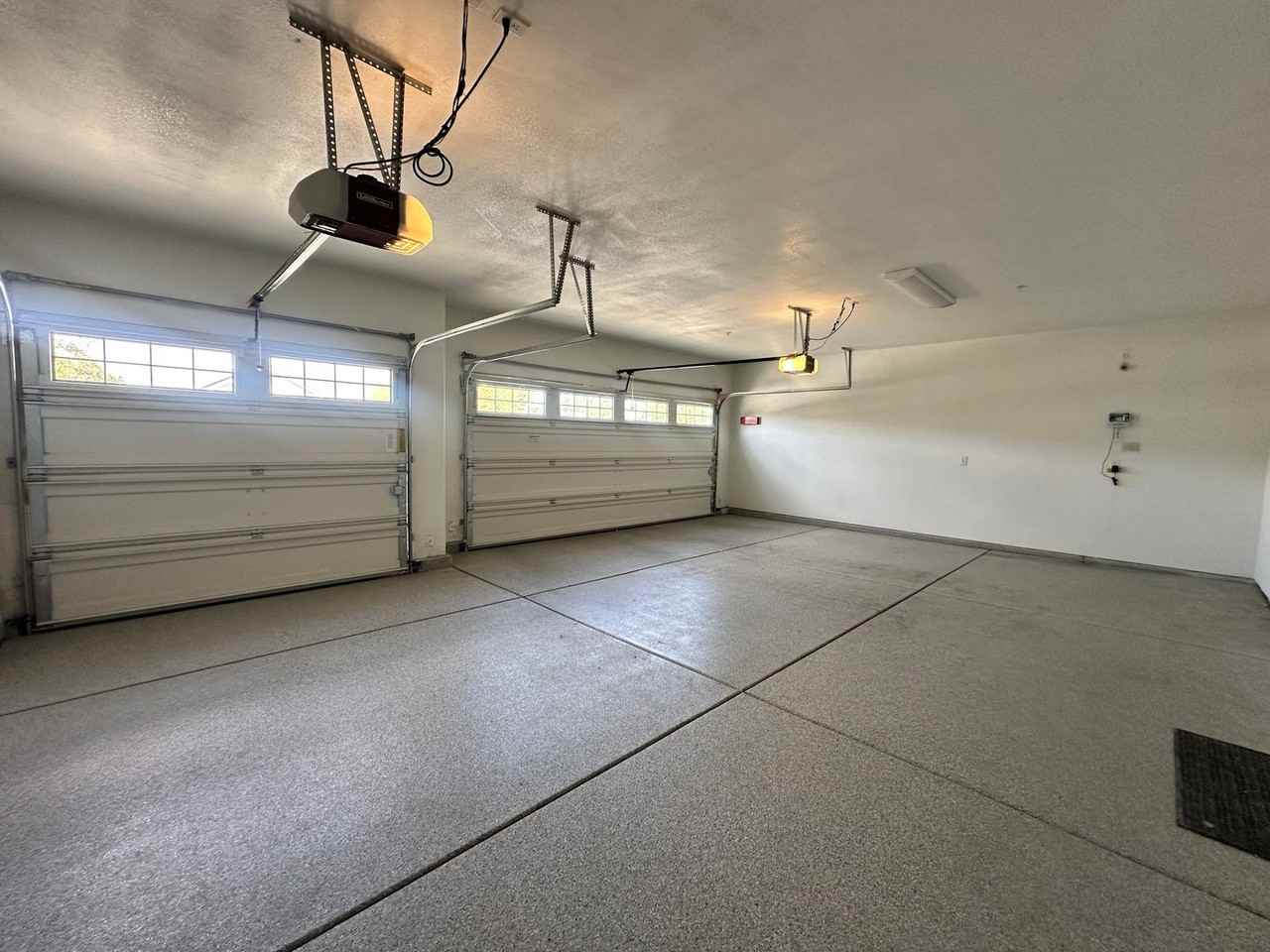 2548 N Kayenta St - Photo 3 of 32