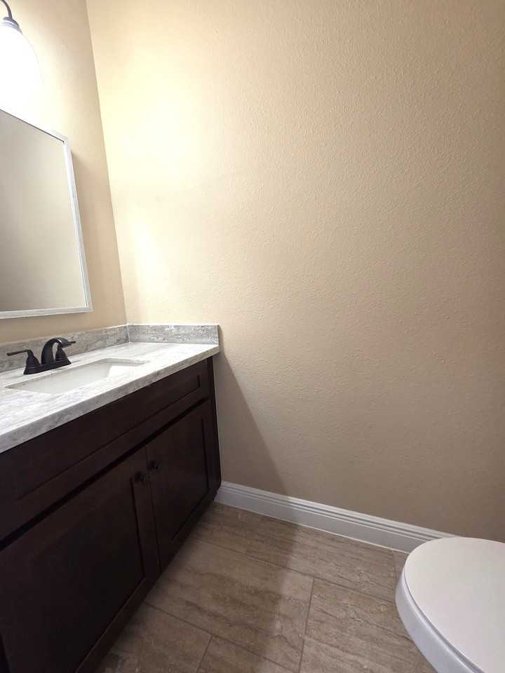 450 Jackson St #1 - Photo 5 of 18