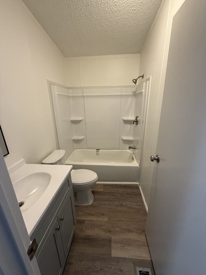 2310 Thomas Wayne St #1 - Photo 5 of 6