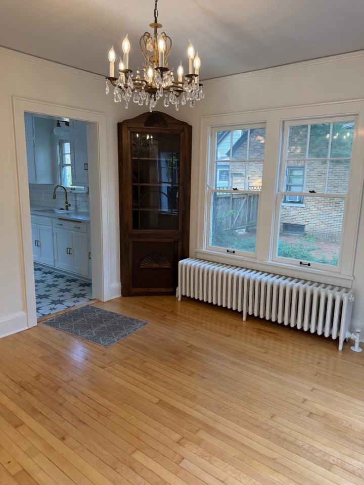 321 Roosevelt Ave #1 - Photo 4 of 50