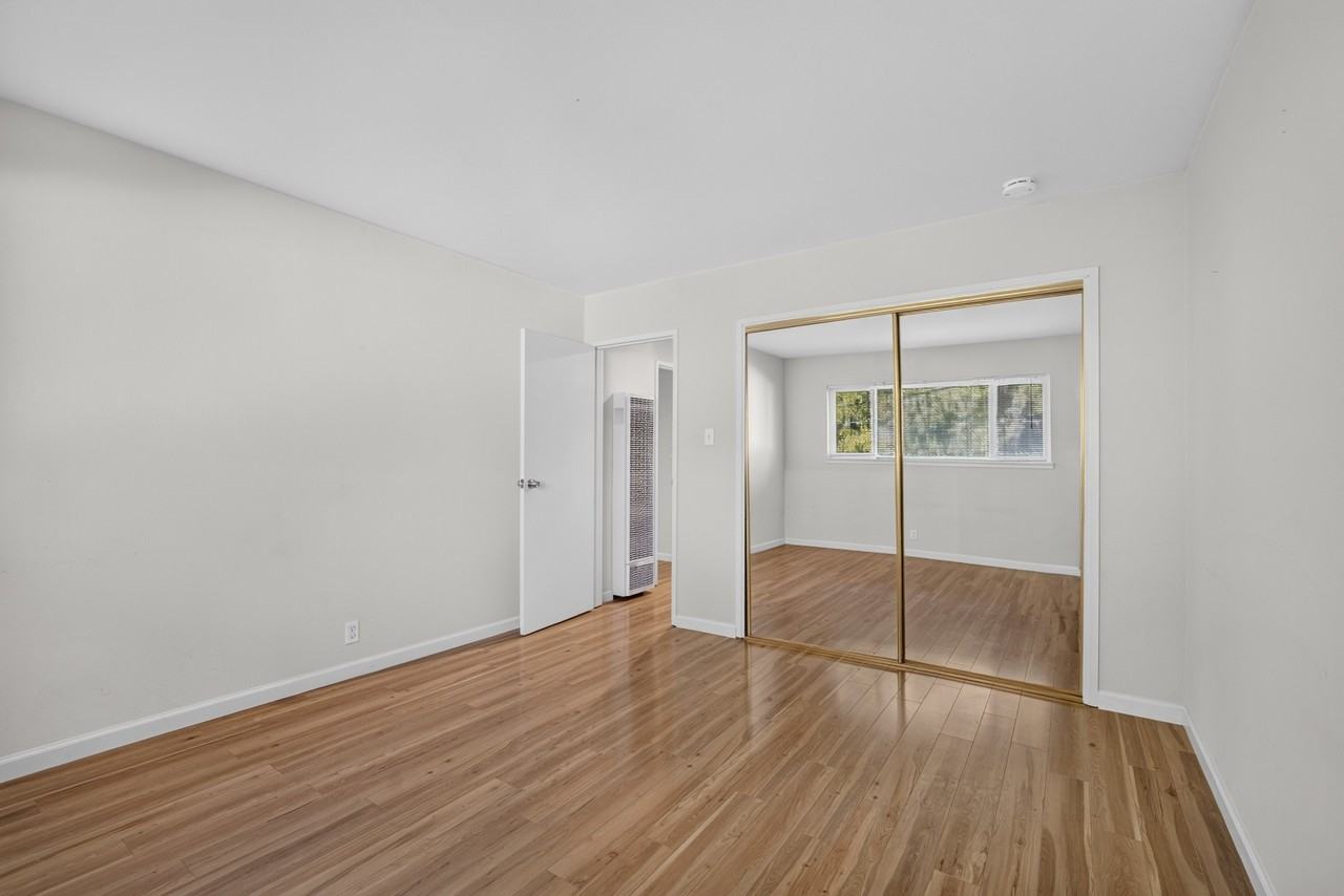 1815 Ednamary Way #F - Photo 5 of 10