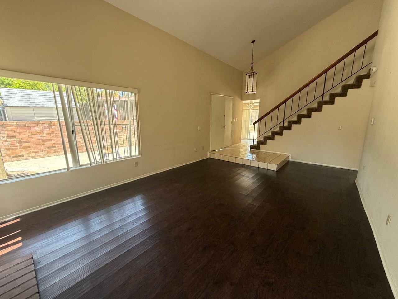 10308 Amaro Ct - Photo 3 of 8