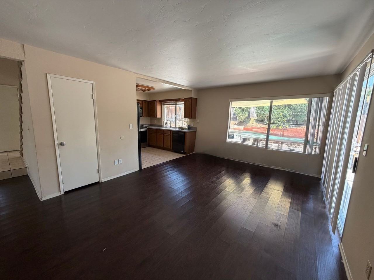 10308 Amaro Ct - Photo 6 of 8