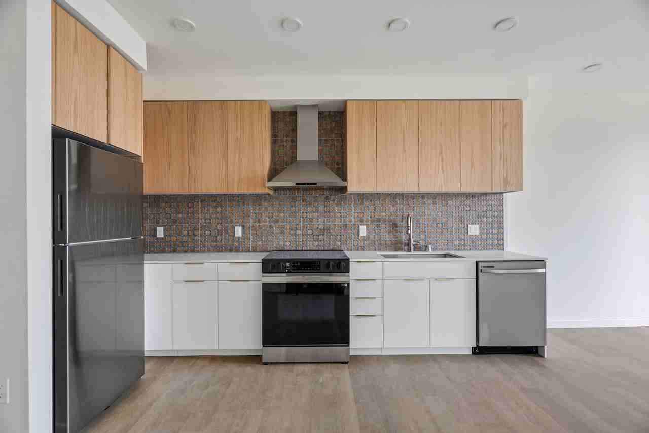 4th + Palm - Photo 5 of 24