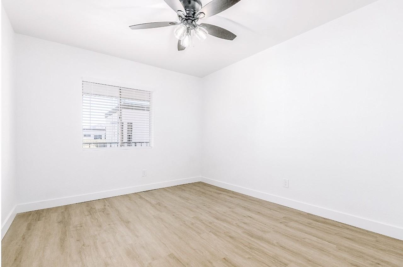 Newly Renovated 1 & 2 Bedroom homes with Modern Finishes - Photo 5 of 23
