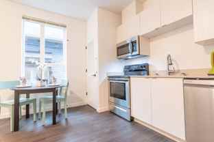 435 NE Church St - Photo 1 of 1