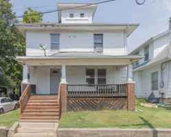 featured image of 717 Lyon St