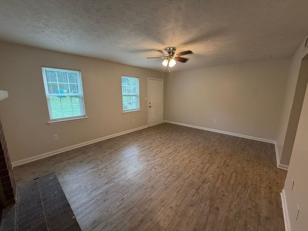 110 Chalfont-^..^ - Photo 4 of 28