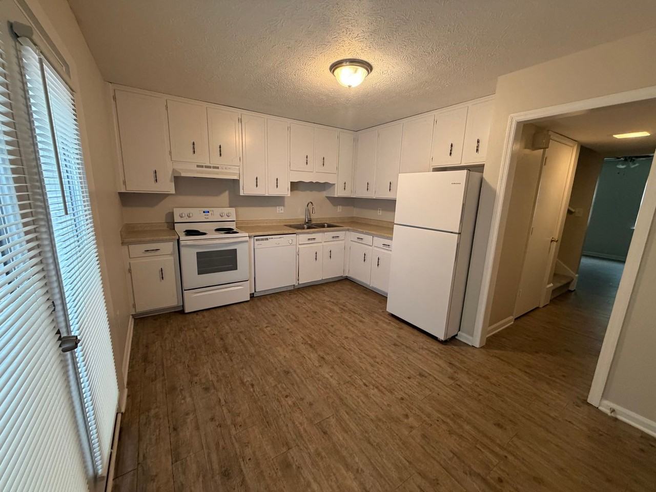 110 Chalfont-^..^ - Photo 7 of 28