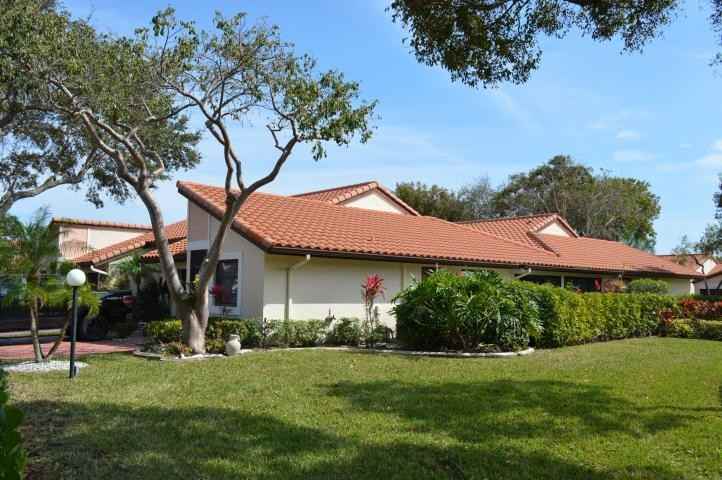 6258 Pointe Regal Cir - Photo 2 of 8