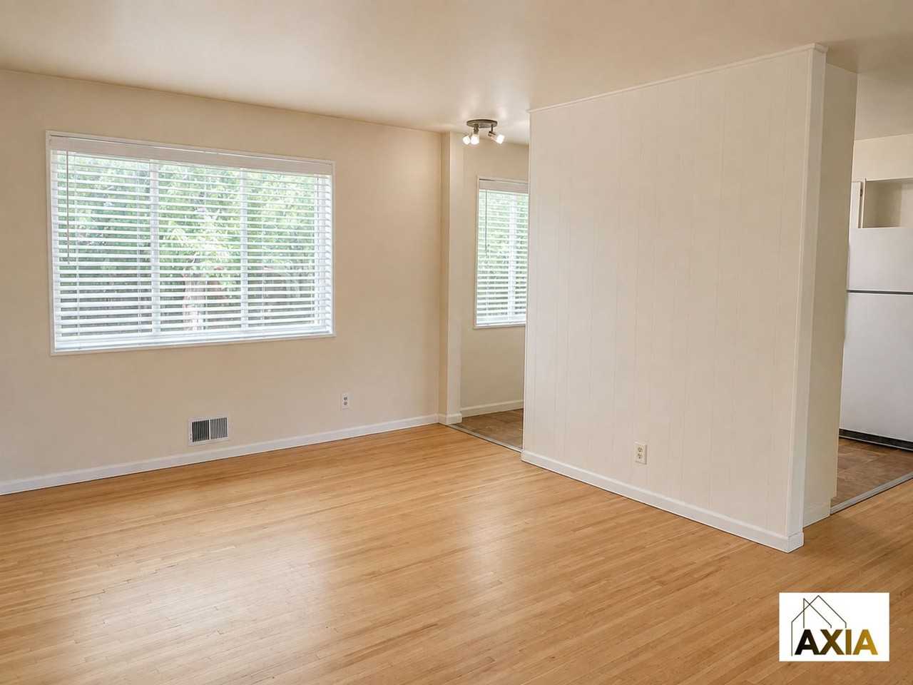 205 S 39th St - Photo 3 of 13
