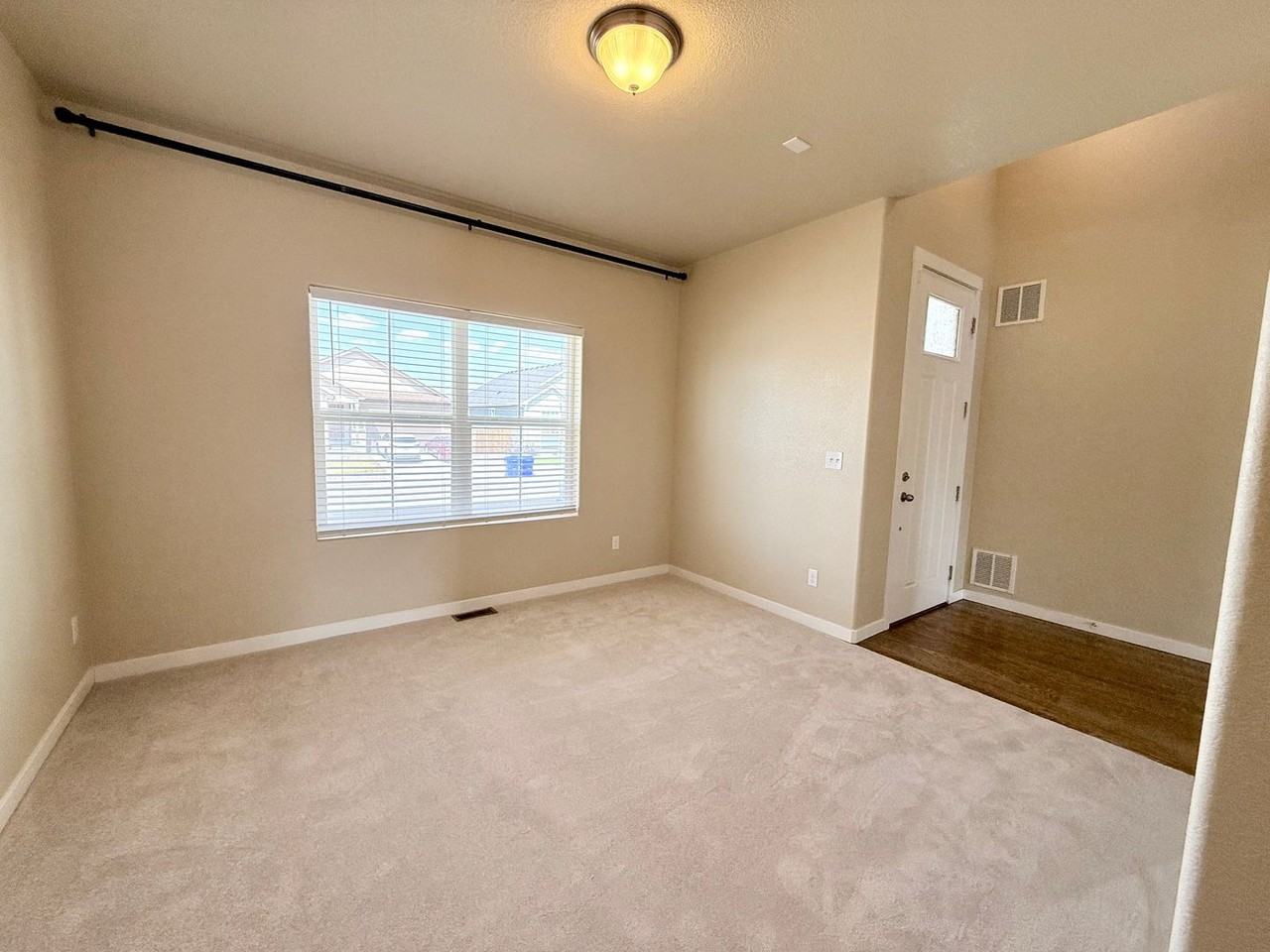6531 Wexford Dr - Photo 3 of 50