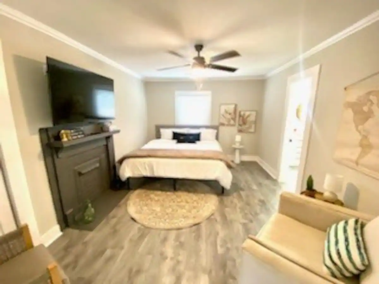 205 W Morgan St - Photo 5 of 10