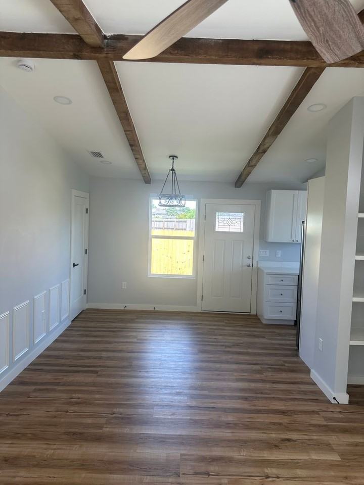 7209 Lake Suzzanne Ln - Photo 5 of 22