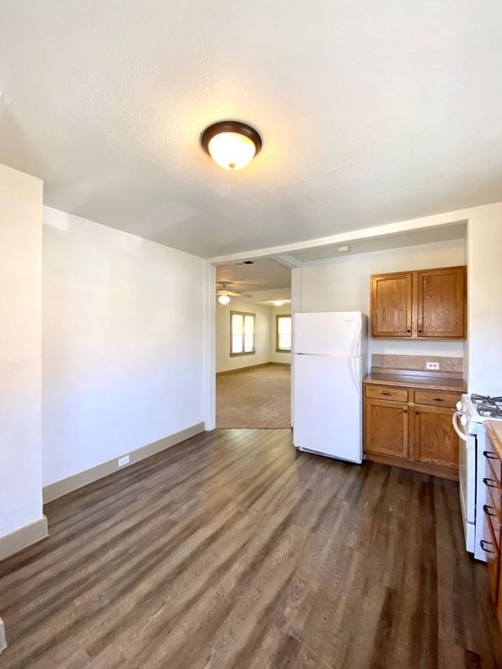 15 Swope Ave - Photo 4 of 28