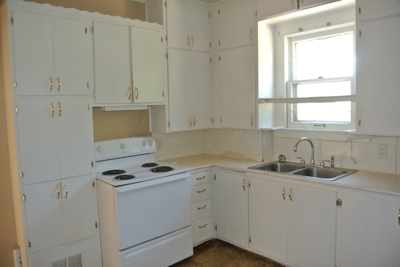 122 5th Ave Se - Photo 4 of 14
