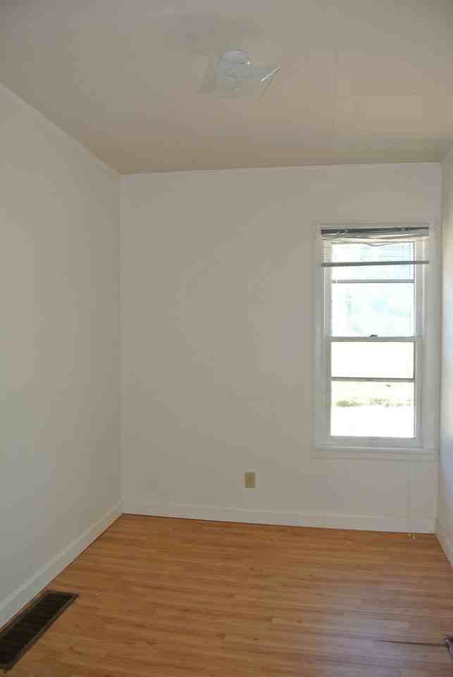 122 5th Ave Se - Photo 6 of 14