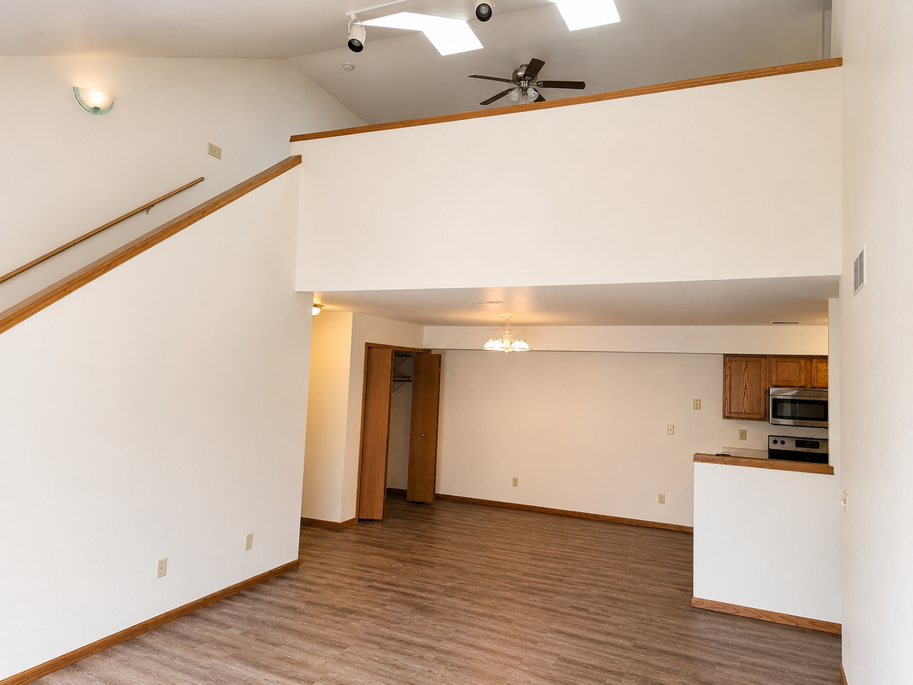 Pleasant Meadows Townhomes - Photo 4 of 7