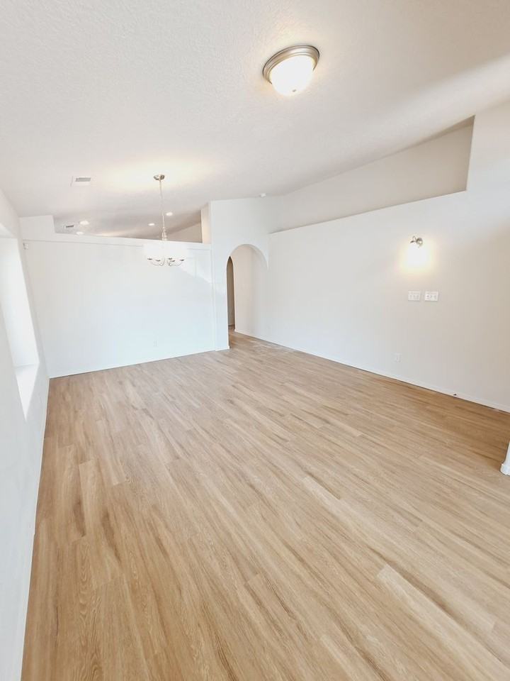 2811 Desert Sage Ave Sw - Photo 3 of 35