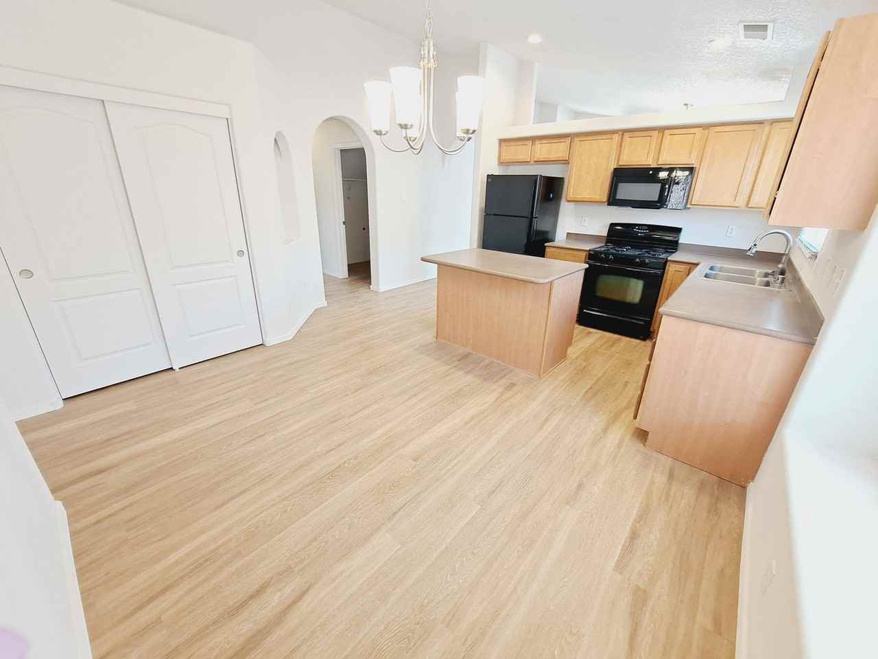 2811 Desert Sage Ave Sw - Photo 7 of 35