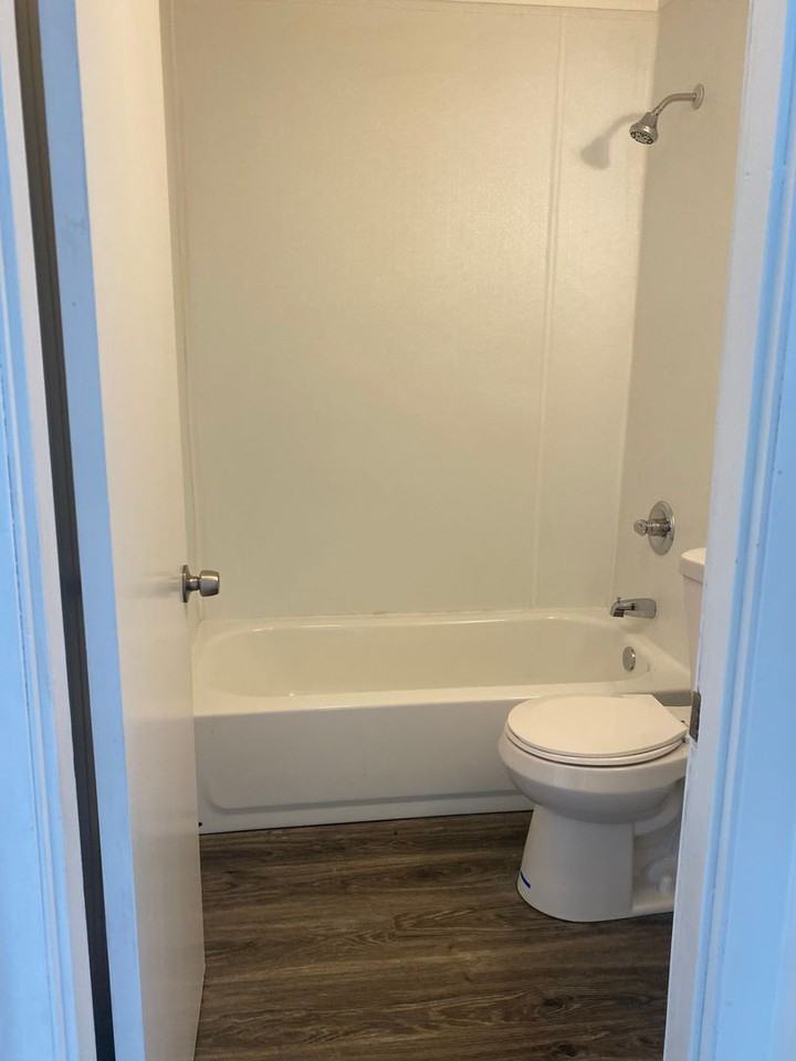 8505 Jasper Ave - Photo 3 of 7