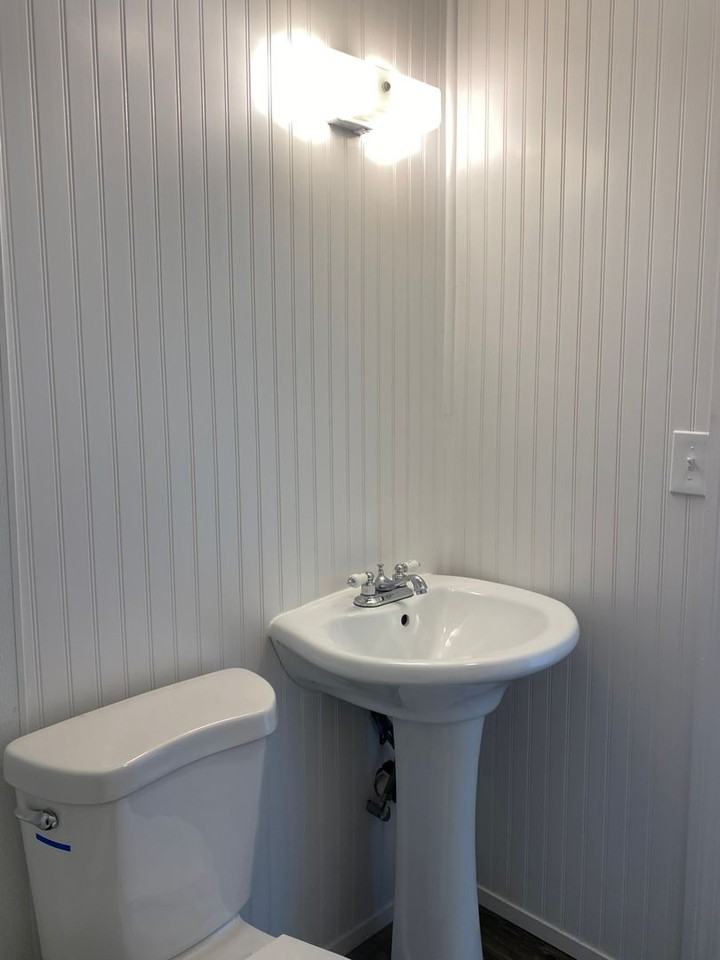 8505 Jasper Ave - Photo 4 of 7