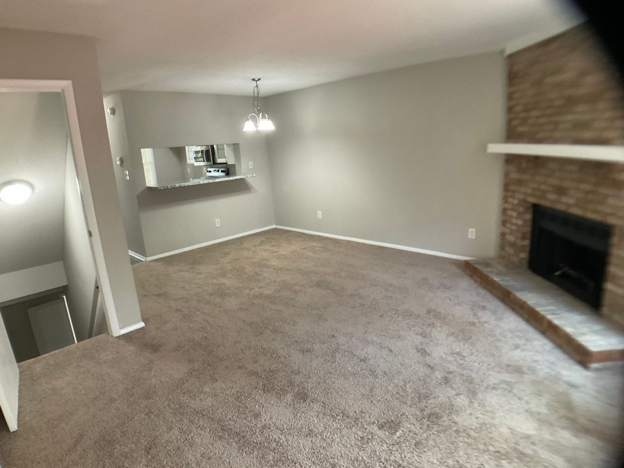 13 Astor Ct - Photo 5 of 29