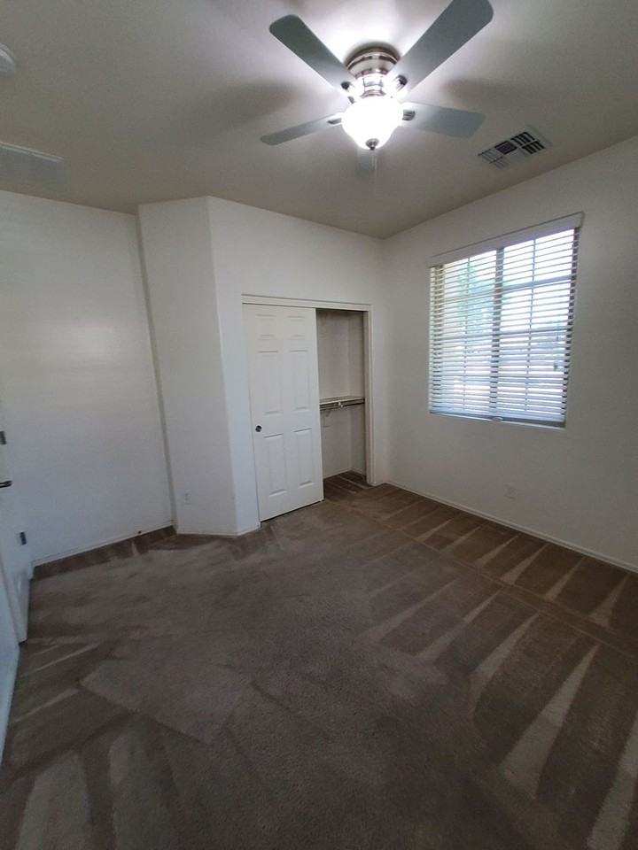 3031 E Regina St - Photo 2 of 18