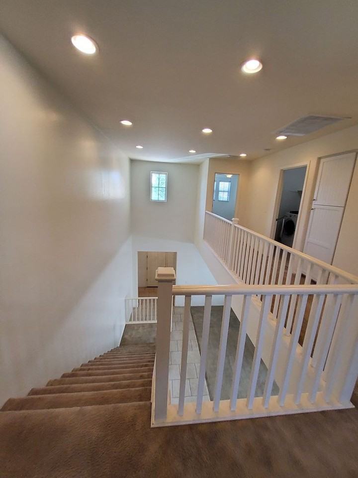 3031 E Regina St - Photo 7 of 18