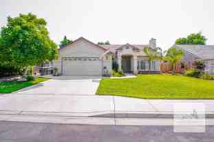 933 N Burgan Ave - Photo 1 of 1
