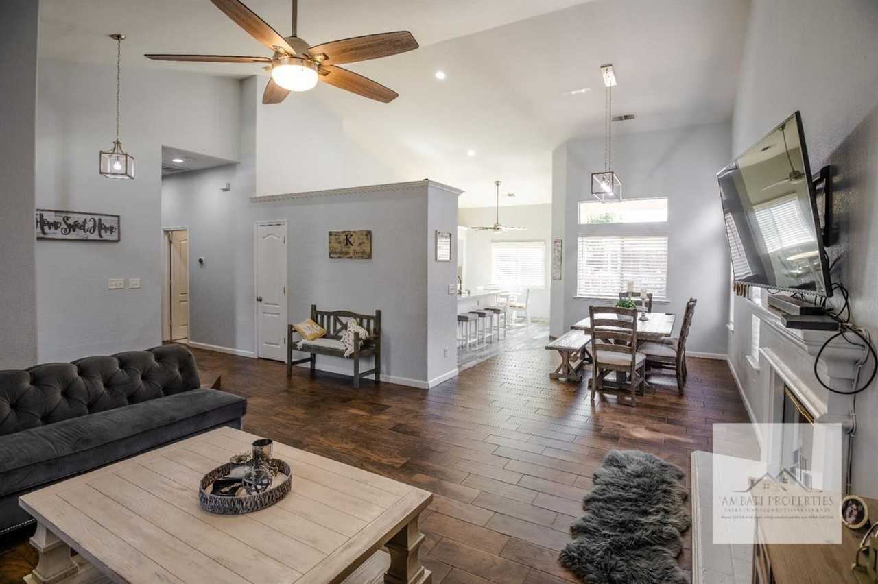 933 N Burgan Ave - Photo 3 of 18