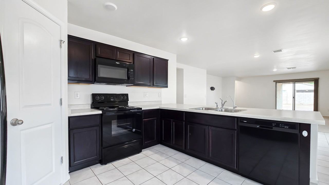 8562 S 253rd Ave - Photo 7 of 20