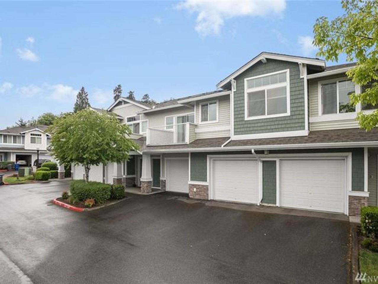 4050 S 212th Ct #D - Photo 5 of 25